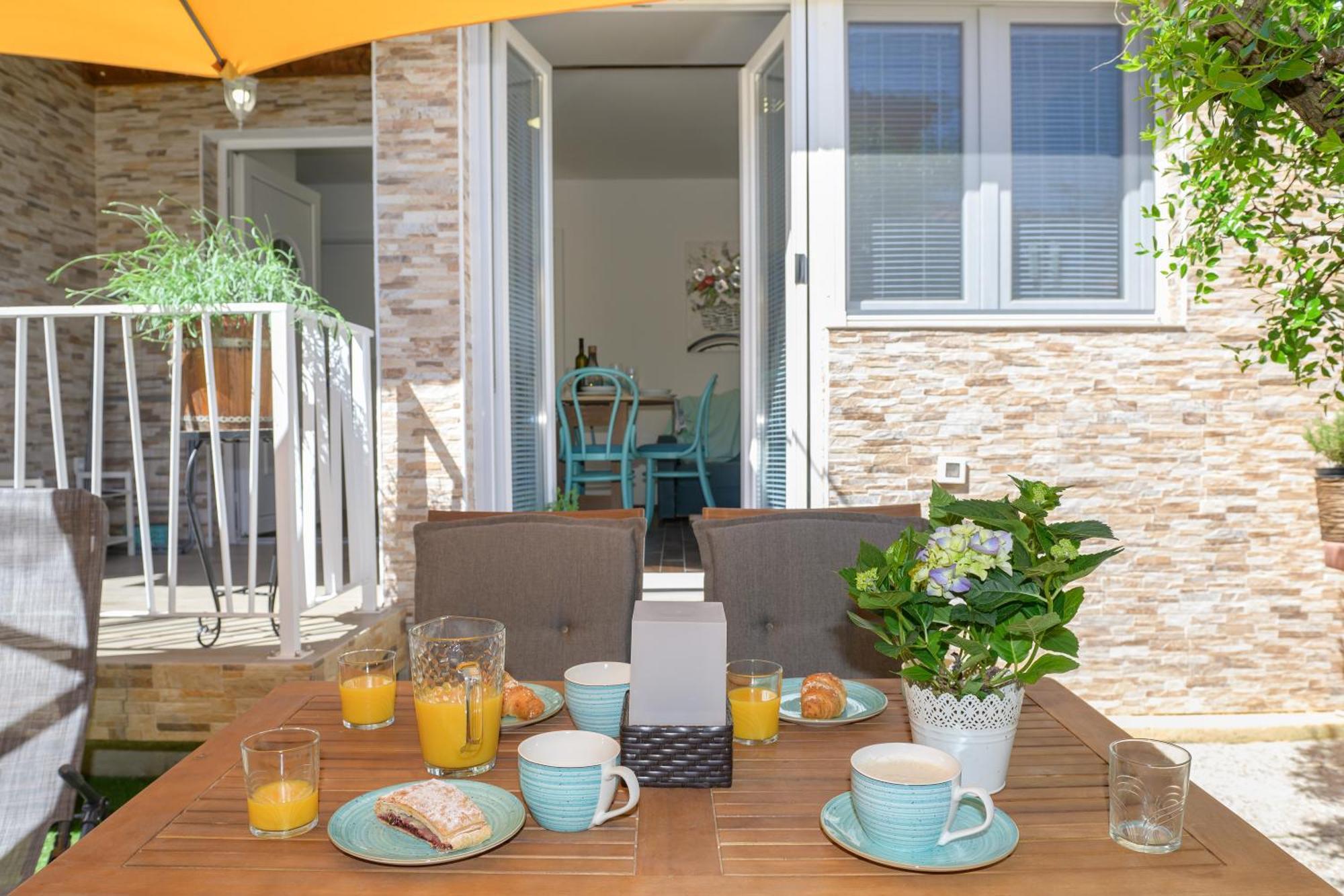 Apartman Dana Kastelir-Labinci Exterior foto